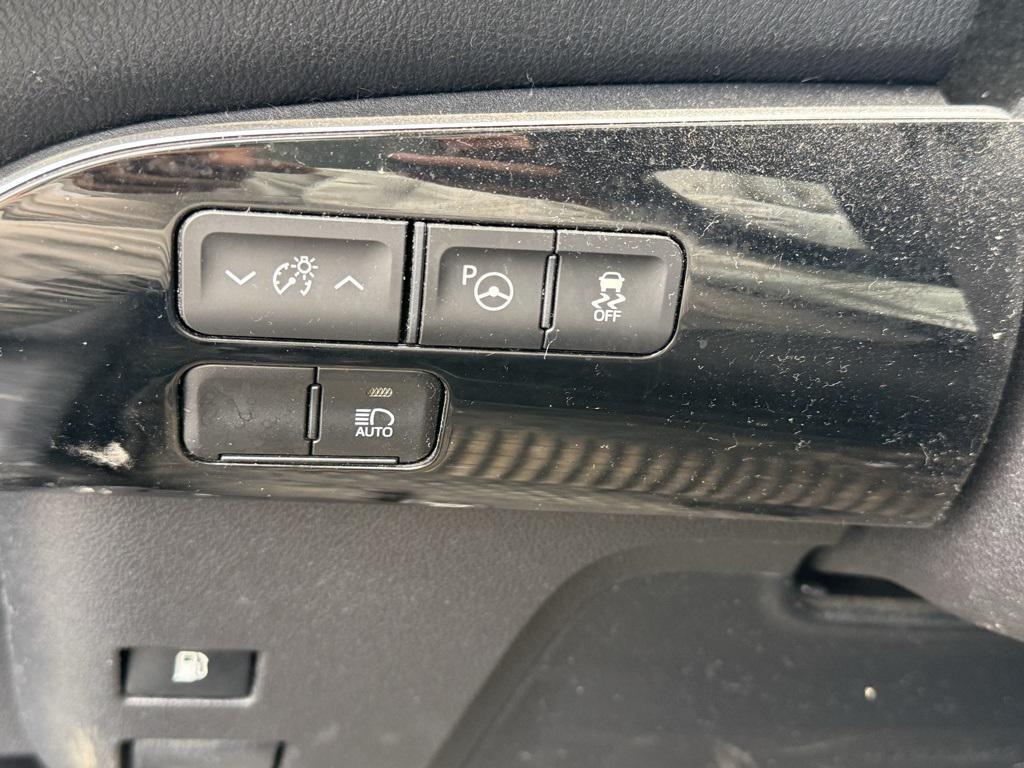 used 2021 Toyota Prius car, priced at $22,300