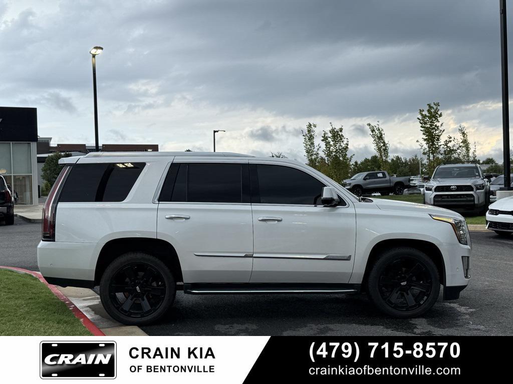 used 2020 Cadillac Escalade car, priced at $42,900