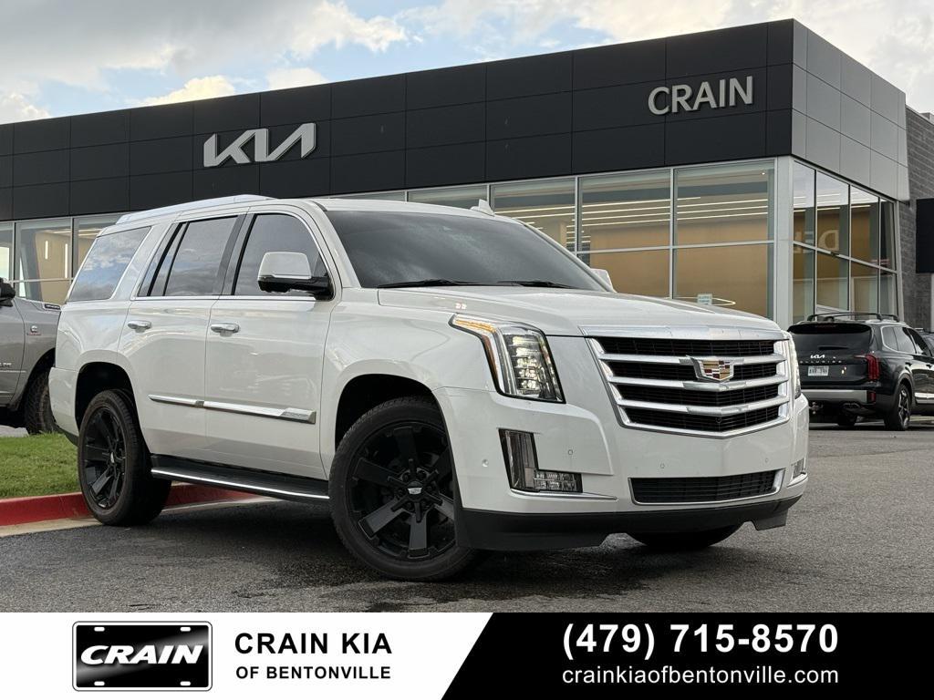used 2020 Cadillac Escalade car, priced at $42,900