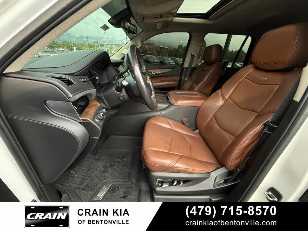 used 2020 Cadillac Escalade car, priced at $42,900