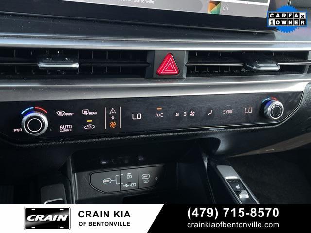 used 2024 Kia Sorento car, priced at $28,800
