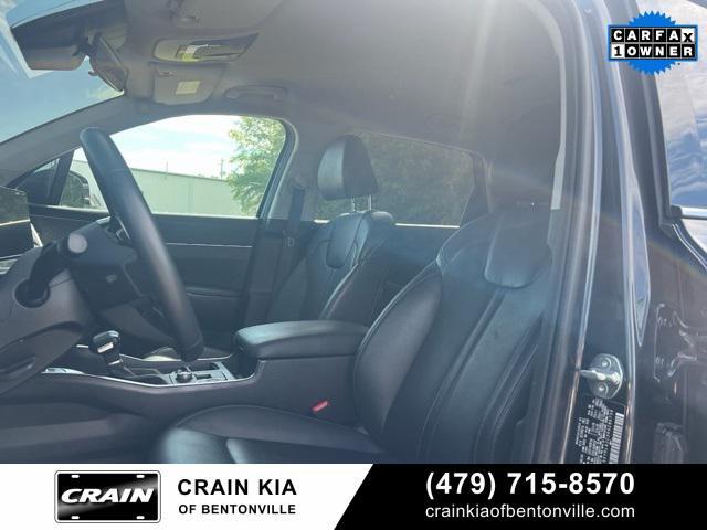 used 2024 Kia Sorento car, priced at $28,950