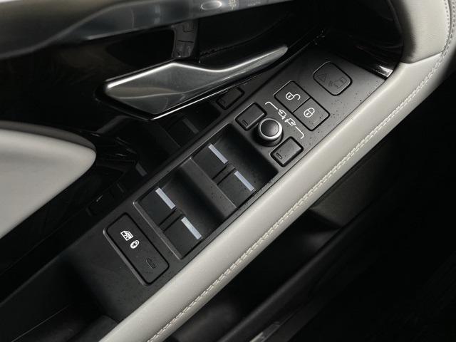 used 2020 Land Rover Range Rover Evoque car, priced at $28,000