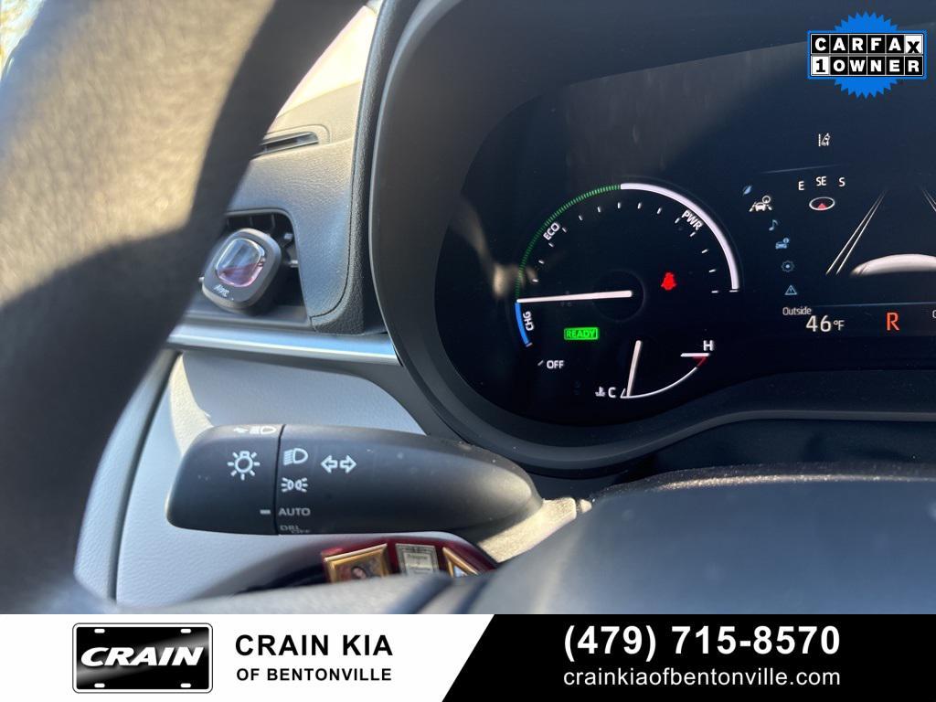 used 2025 Toyota Sienna car, priced at $42,900