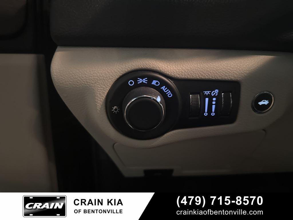 used 2016 Chrysler 200 car, priced at $14,700