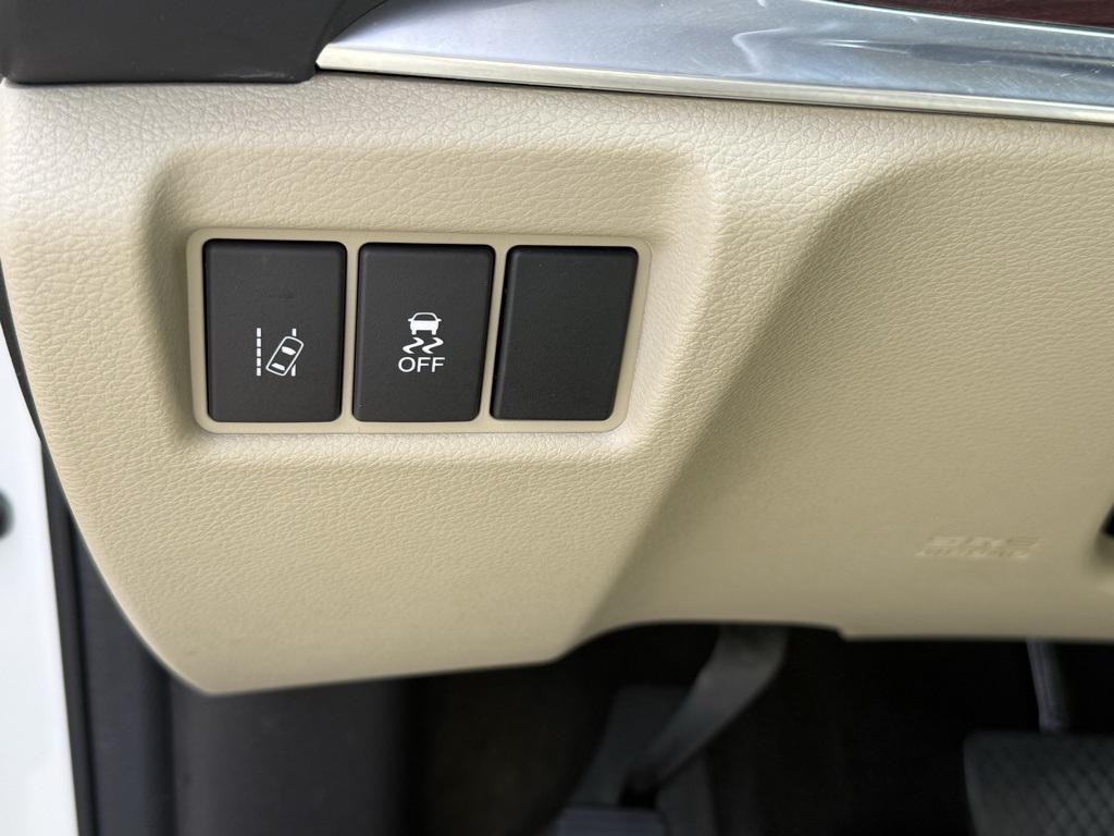 used 2016 Acura MDX car, priced at $15,990