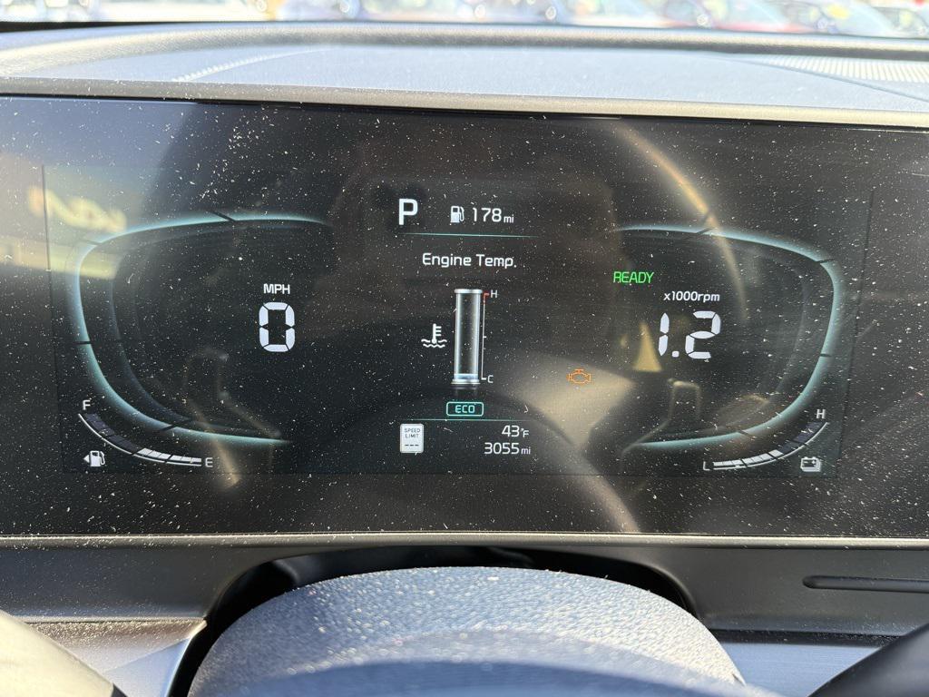 used 2025 Kia Sportage Hybrid car, priced at $31,900