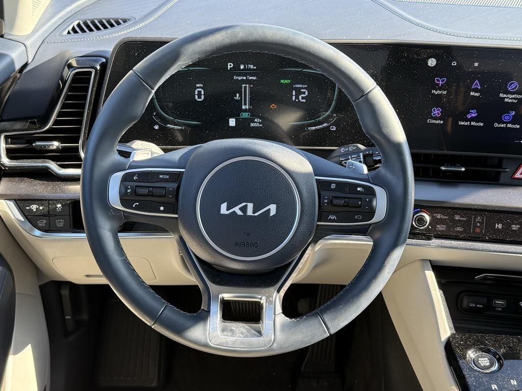 used 2025 Kia Sportage Hybrid car, priced at $31,900