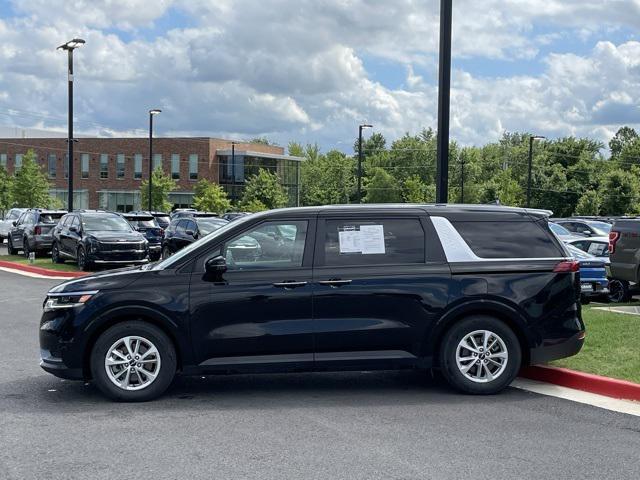 used 2024 Kia Carnival car, priced at $32,900