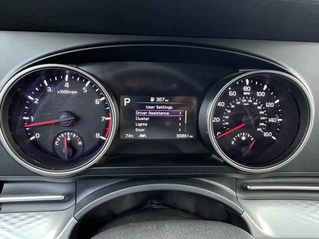 used 2024 Kia Carnival car, priced at $32,900