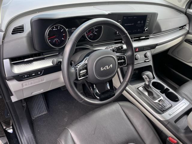 used 2024 Kia Carnival car, priced at $32,900