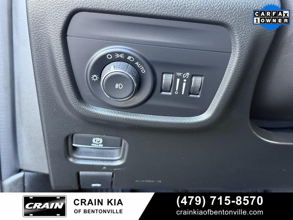 used 2024 Jeep Grand Cherokee L car, priced at $33,900