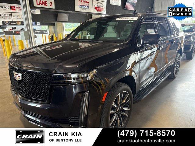 used 2024 Cadillac Escalade ESV car, priced at $86,400