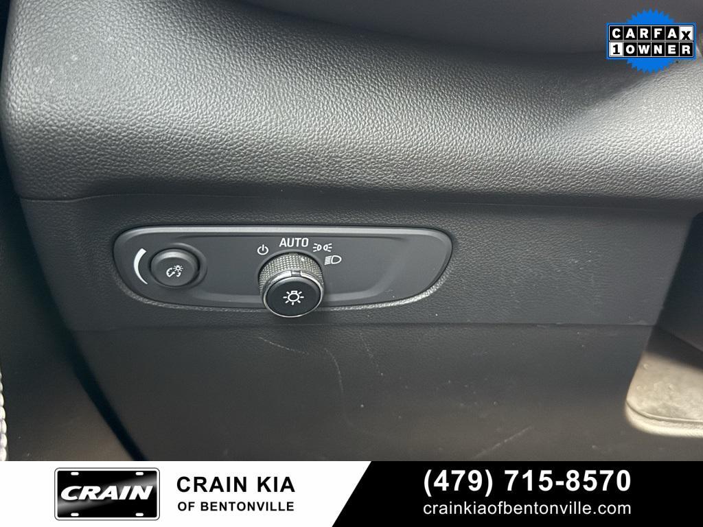 used 2023 Buick Envision car, priced at $22,000
