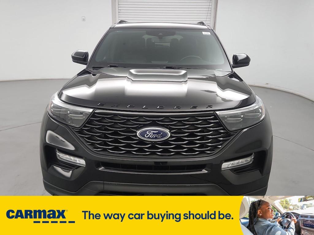 used 2023 Ford Explorer car, priced at $39,998