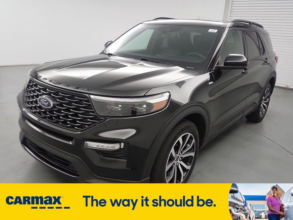 used 2023 Ford Explorer car, priced at $39,998