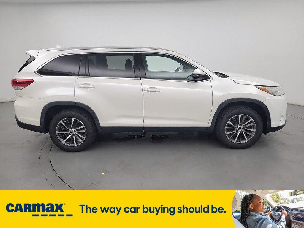 used 2019 Toyota Highlander car, priced at $28,998