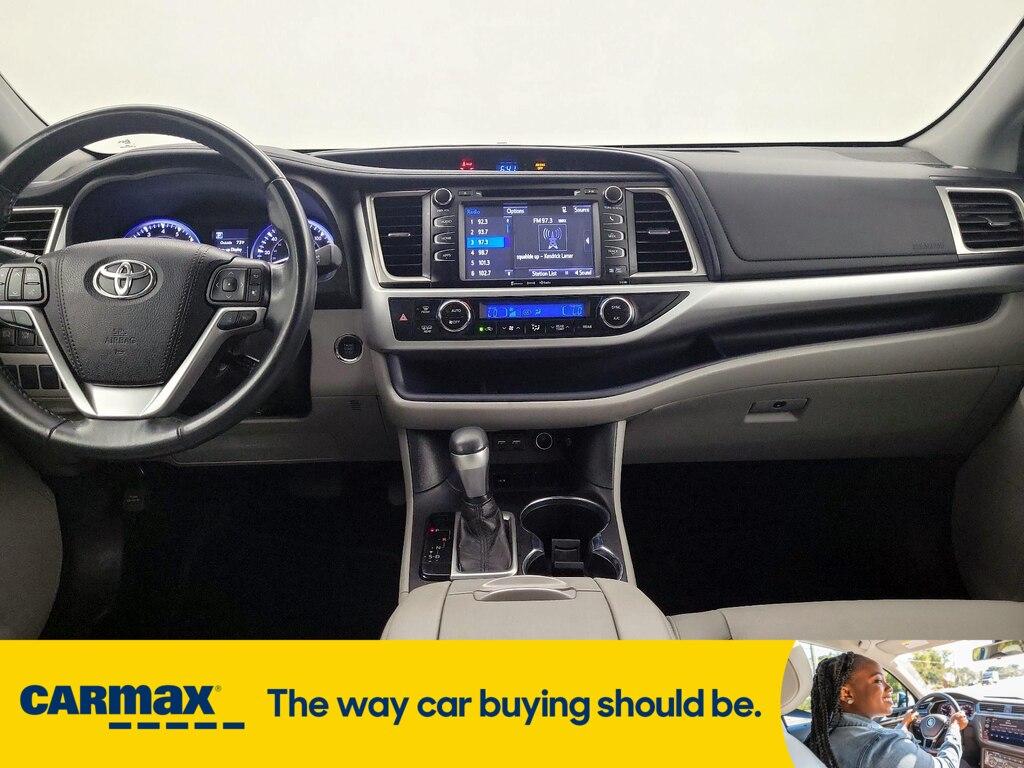 used 2019 Toyota Highlander car, priced at $28,998