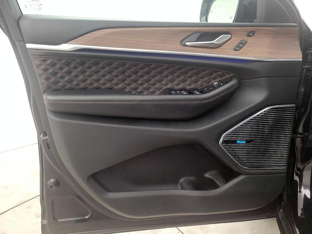 used 2021 Jeep Grand Cherokee L car, priced at $40,998