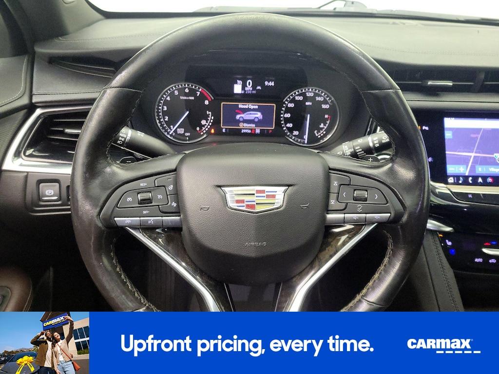used 2022 Cadillac XT6 car, priced at $38,998
