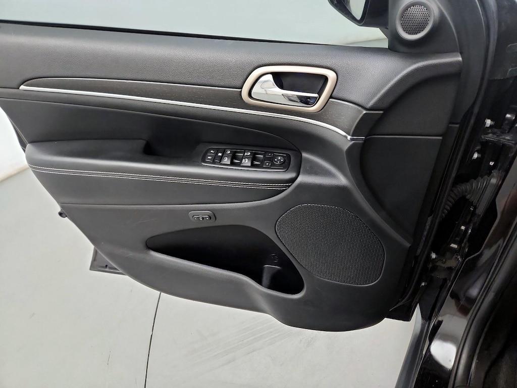 used 2015 Jeep Grand Cherokee car, priced at $17,998
