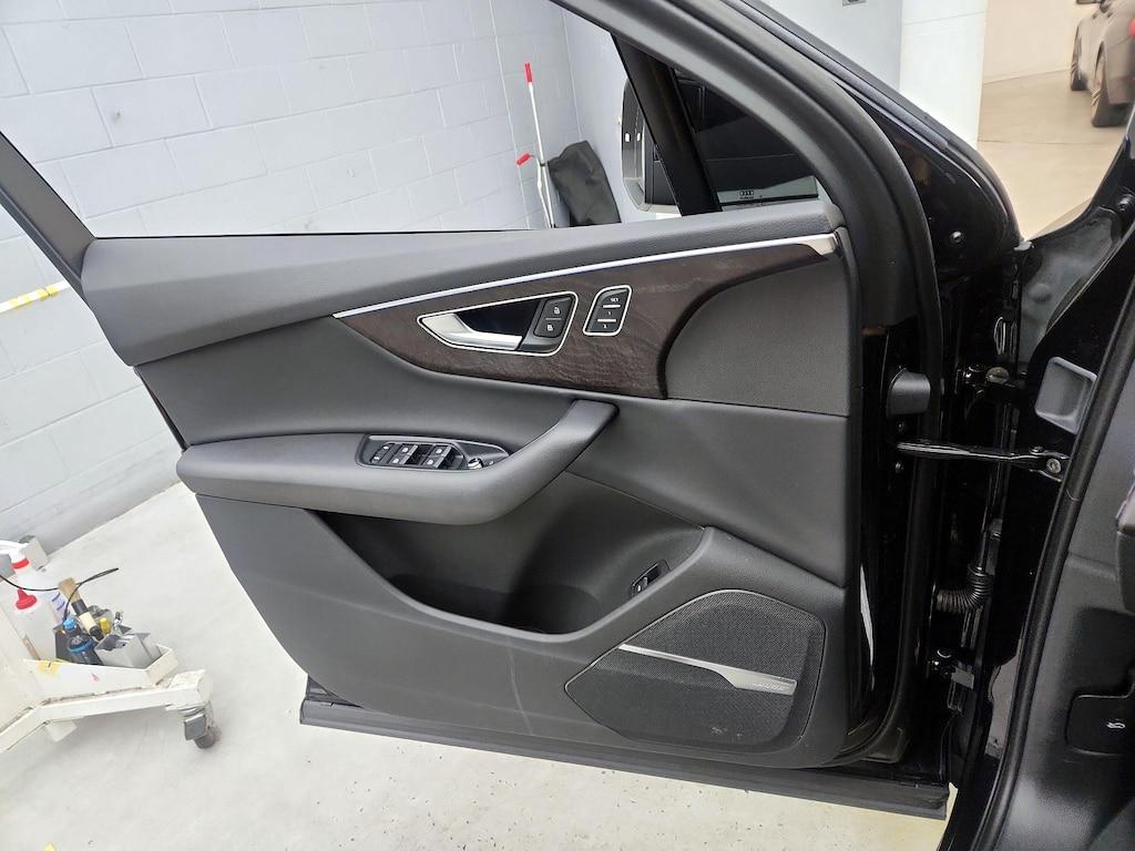 used 2020 Audi Q7 car, priced at $37,998