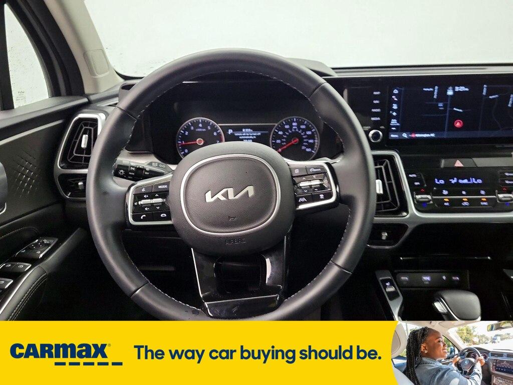 used 2022 Kia Sorento car, priced at $31,998