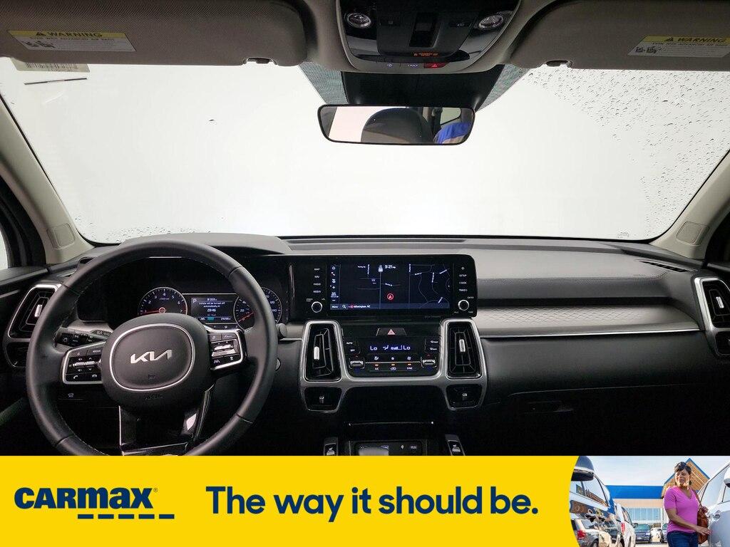 used 2022 Kia Sorento car, priced at $31,998
