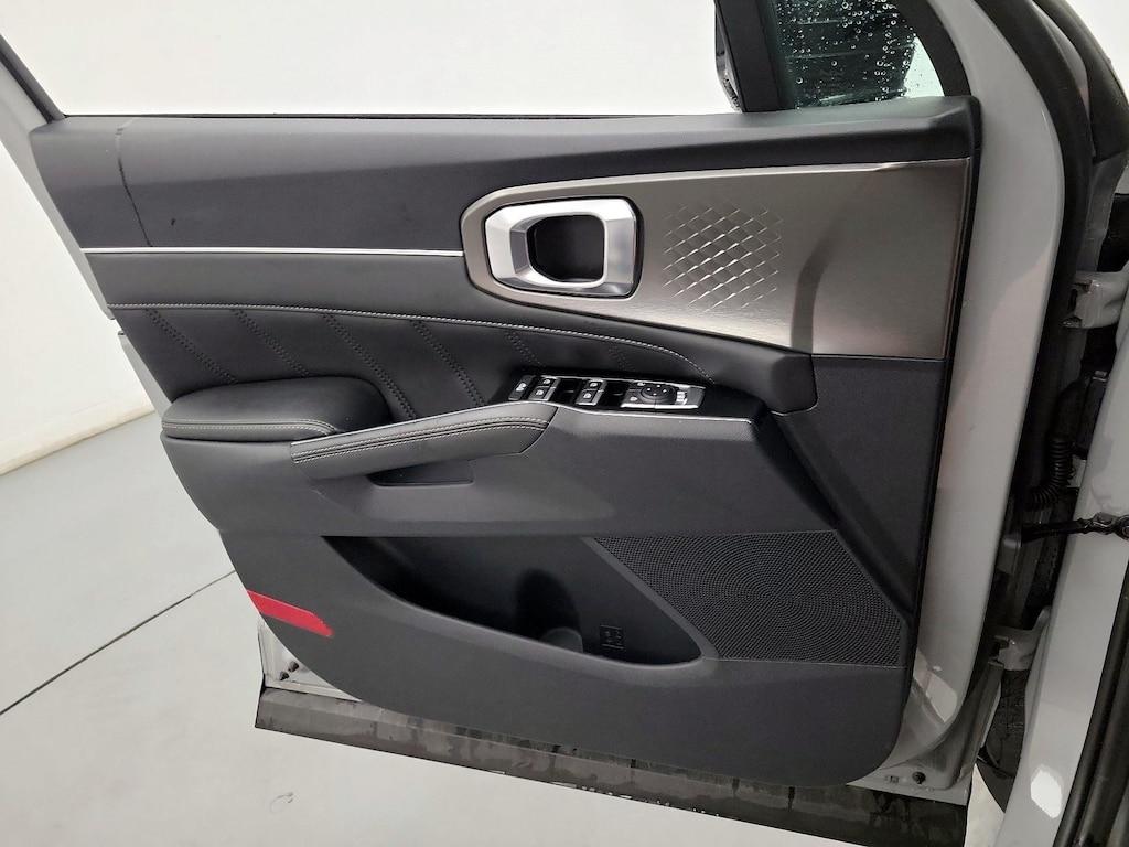 used 2022 Kia Sorento car, priced at $31,998