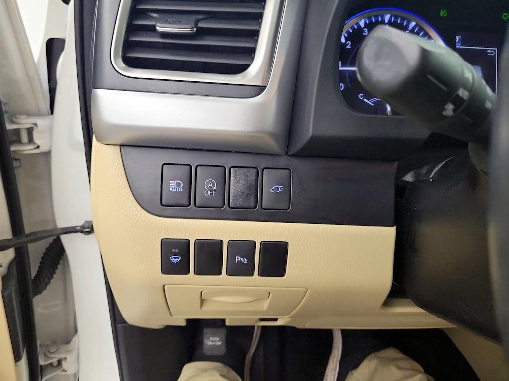 used 2018 Toyota Highlander car, priced at $29,998