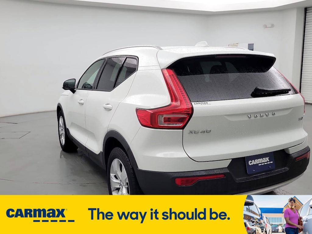 used 2020 Volvo XC40 car, priced at $25,998