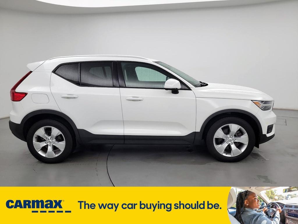 used 2020 Volvo XC40 car, priced at $25,998