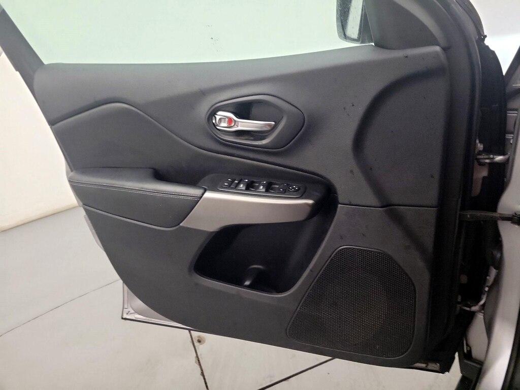used 2019 Jeep Cherokee car, priced at $16,998