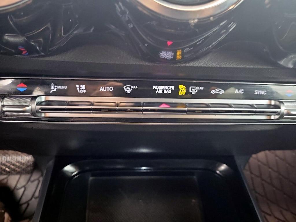 used 2021 Mercedes-Benz GLB 250 car, priced at $29,998