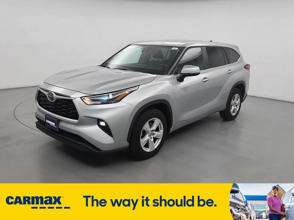 used 2023 Toyota Highlander Hybrid car, priced at $42,998