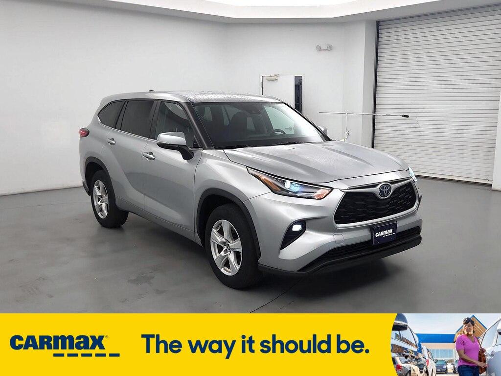 used 2023 Toyota Highlander Hybrid car, priced at $42,998