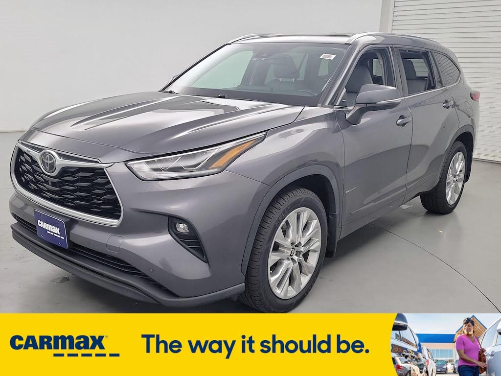used 2020 Toyota Highlander car, priced at $34,998