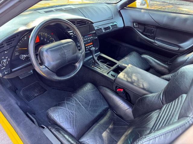 used 1995 Chevrolet Corvette car, priced at $14,900