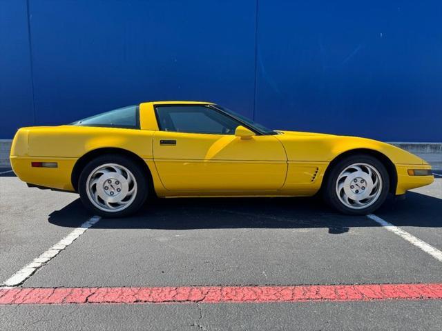 used 1995 Chevrolet Corvette car, priced at $14,900