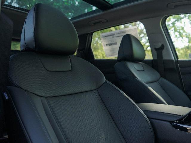 new 2025 Hyundai TUCSON Hybrid car, priced at $33,700