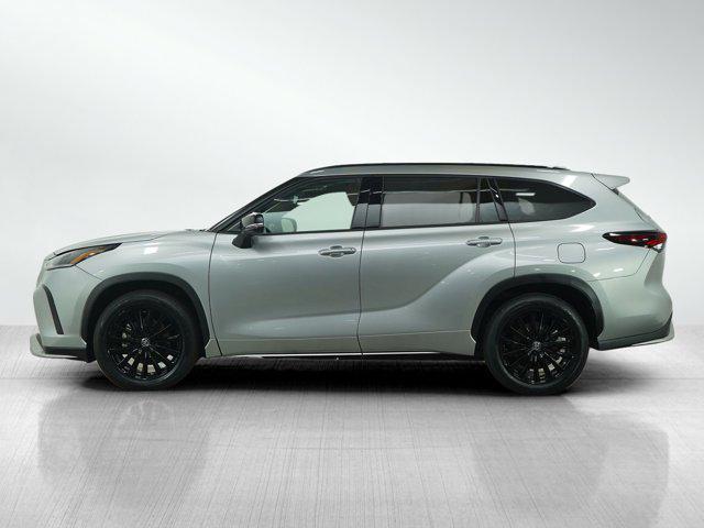 used 2024 Toyota Highlander car, priced at $44,699