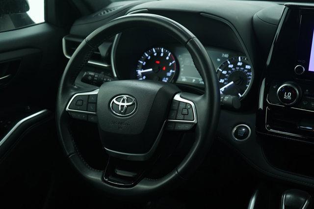 used 2024 Toyota Highlander car, priced at $44,699