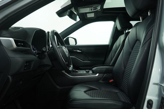 used 2024 Toyota Highlander car, priced at $44,699