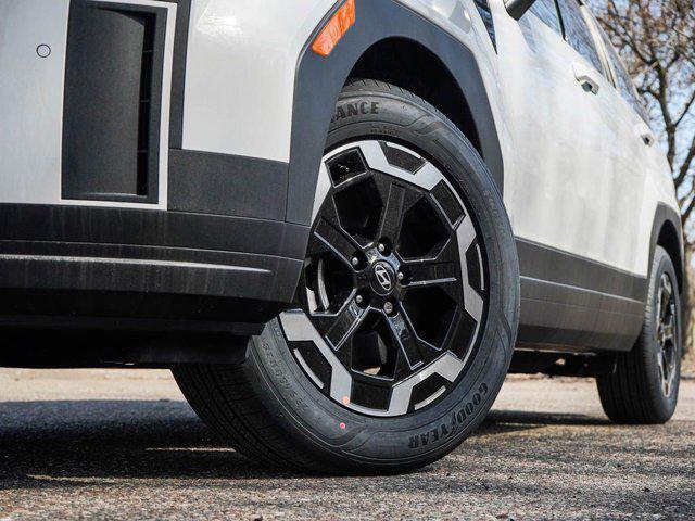 new 2025 Hyundai Santa Fe car, priced at $34,998