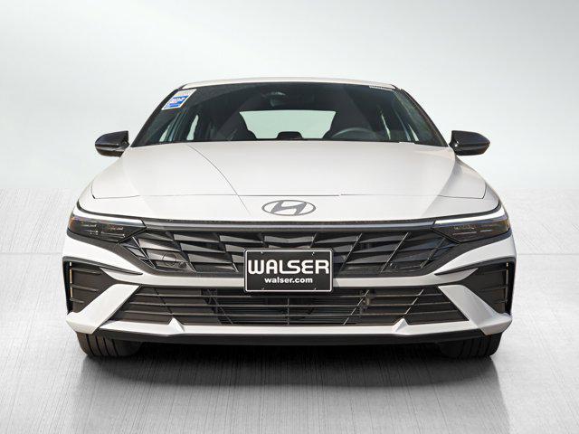 new 2025 Hyundai Elantra HEV car, priced at $25,649