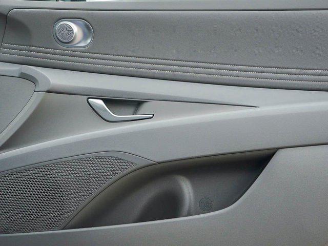 new 2025 Hyundai Elantra car, priced at $23,204