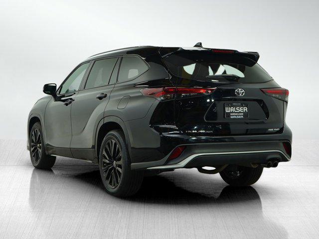 used 2024 Toyota Highlander car, priced at $46,998
