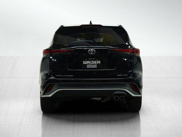 used 2024 Toyota Highlander car, priced at $46,998