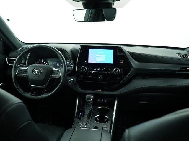 used 2024 Toyota Highlander car, priced at $46,998