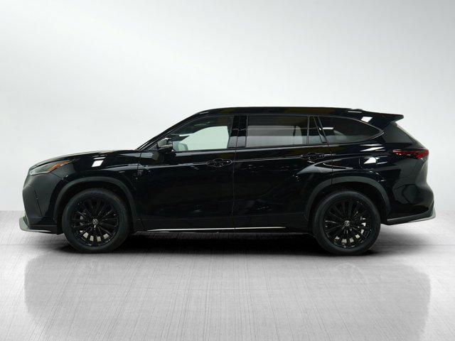 used 2024 Toyota Highlander car, priced at $46,998
